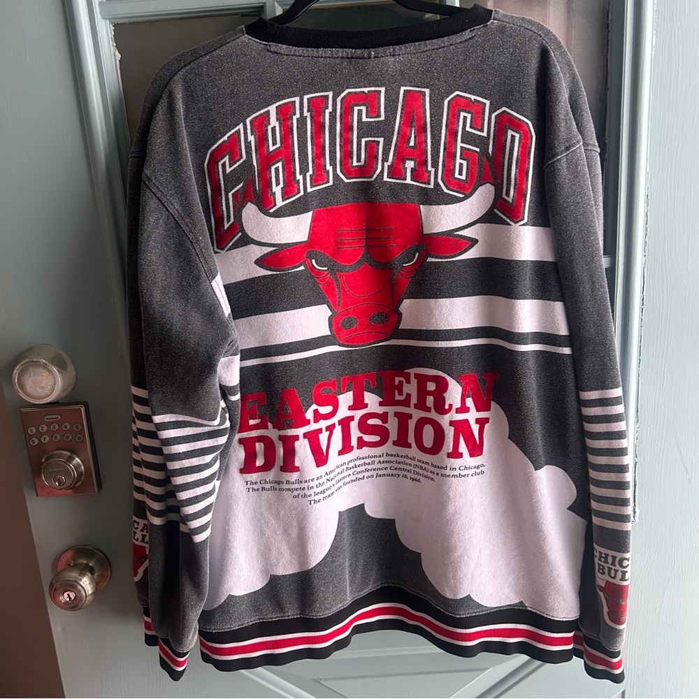 Vintage 90s Chicago Bulls Sweatshirt All Over Print Crew Neck Basketball NBA XXL - Picture 3 of 13